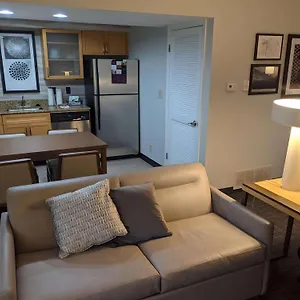 Mainstay St Louis - Galleria Hotel