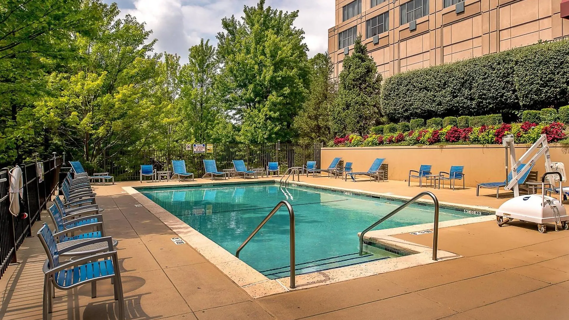 Hotel Marriott St. Louis West Chesterfield 3*,